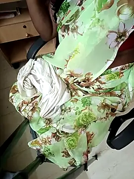 Snapshot of Pavitra78 chatting on March 20, 8:09 am Pavitra78 online show from March 20, 8:09 am