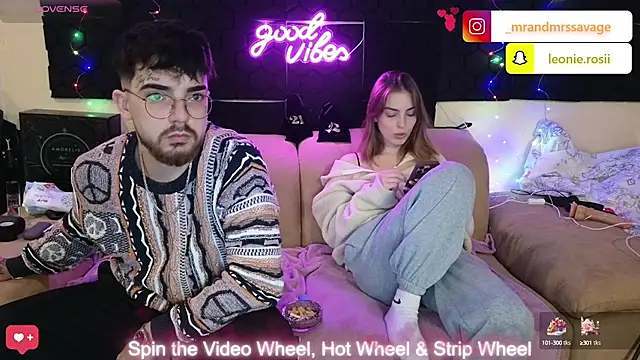 MrAndMrsSavage online show from December 22, 5:32 pm