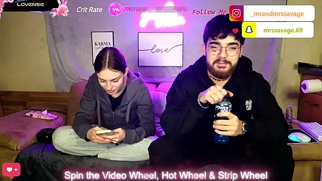 MrAndMrsSavage online show from January 24, 7:49 pm