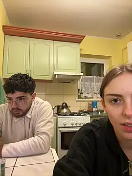 MrAndMrsSavage online show from February 10, 9:15 pm