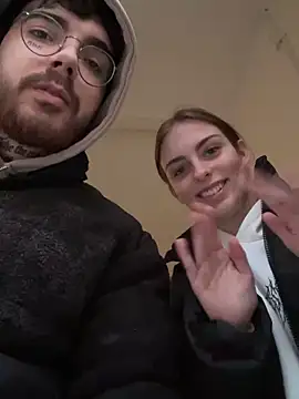 MrAndMrsSavage online show from February 16, 9:27 pm