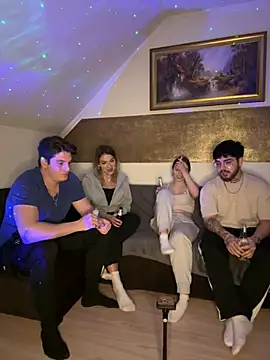 MrAndMrsSavage online show from March 12, 7:28 pm