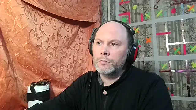 Snapshot of AgnichBan chatting on February 3, 11:05 pm AgnichBan online show from February 3, 11:05 pm