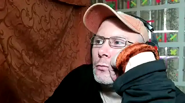 Snapshot of AgnichBan chatting on February 12, 1:16 pm AgnichBan online show from February 12, 1:16 pm