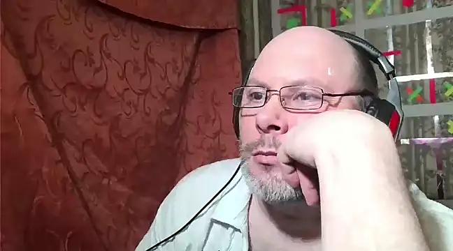 Snapshot of AgnichBan chatting on March 14, 2:30 pm AgnichBan online show from March 14, 2:30 pm