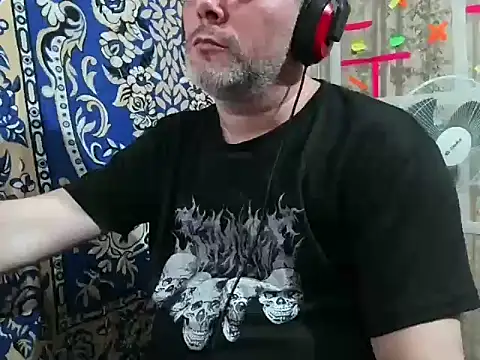 Snapshot of AgnichBan chatting on September 25, 6:44 pm AgnichBan online show from September 25, 6:44 pm