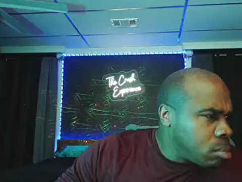 Snapshot of Dcrush17 chatting on February 10, 8:42 am Dcrush17 online show from February 10, 8:42 am