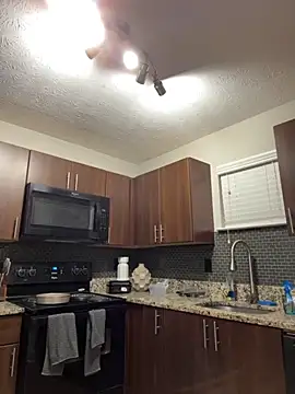 Snapshot of sluttywidowedex chatting on October 12, 11:48 pm sluttywidowedex online show from October 12, 11:48 pm