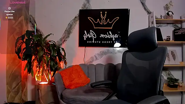 MaximusDick1  online show from January 18, 3:54 am