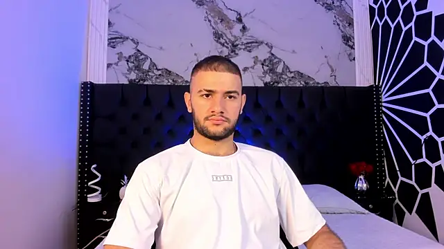 MaximusDick1  online show from April 12, 11:59 am