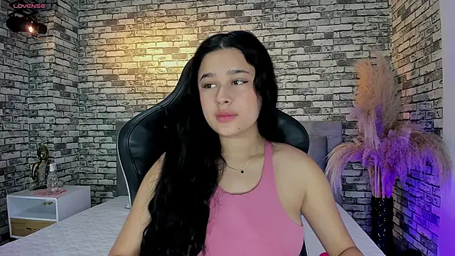 ariadna milano online show from January 11, 12:40 pm