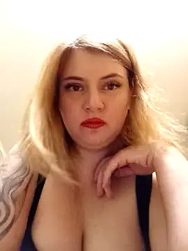 Snapshot of SckayilaGray chatting on January 11, 3:42 pm SckayilaGray online show from January 11, 3:42 pm