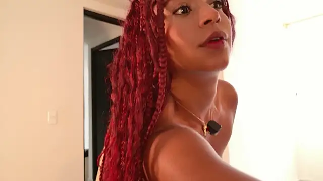 Snapshot of Lorena_Vieira_ chatting on October 17, 5:48 pm Lorena Vieira online show from October 17, 5:48 pm