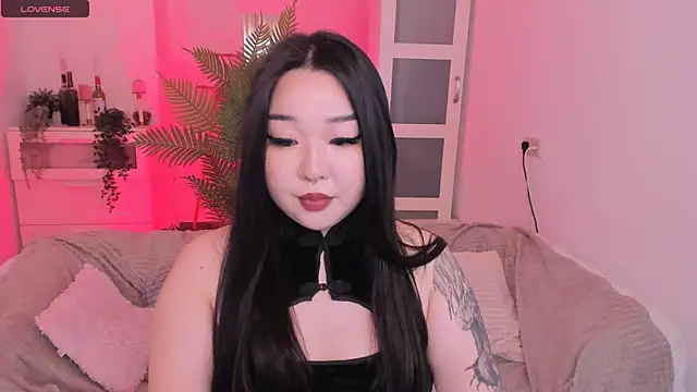 Snapshot of mei_honey_ chatting on October 10, 9:47 pm mei honey  online show from October 10, 9:47 pm