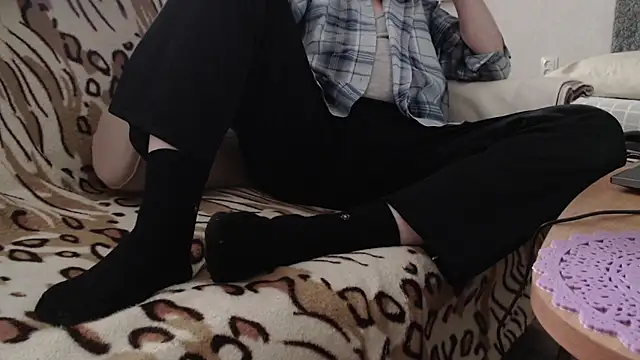 Snapshot of nikdov3 chatting on December 2, 7:25 am nikdov3 online show from December 2, 7:25 am