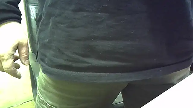 nikdov3 online show from March 17, 4:50 am