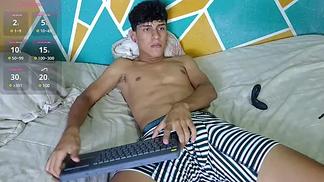 Snapshot of mister_jhonxxx chatting on March 13, 7:06 pm mister jhonxxx online show from March 13, 7:06 pm