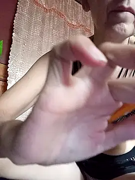 Snapshot of NanitaFun chatting on November 6, 2:51 pm NanitaFun online show from November 6, 2:51 pm