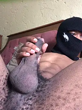 Snapshot of the_bigwc chatting on December 22, 5:45 am the bigwc online show from December 22, 5:45 am