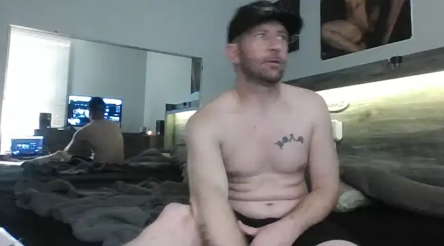 Snapshot of Edward_LongCock chatting on January 14, 6:02 am Edward LongCock online show from January 14, 6:02 am