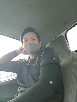 Snapshot of da--------i chatting on December 2, 5:26 am da--------i online show from December 2, 5:26 am