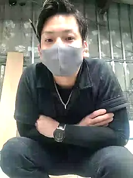 Snapshot of da--------i chatting on December 4, 8:56 am da--------i online show from December 4, 8:56 am