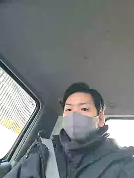 Snapshot of da--------i chatting on December 16, 12:48 am da--------i online show from December 16, 12:48 am