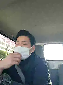 Snapshot of da--------i chatting on January 23, 3:37 am da--------i online show from January 23, 3:37 am