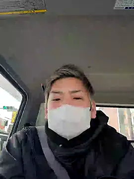 Snapshot of da--------i chatting on March 7, 3:29 am da--------i online show from March 7, 3:29 am