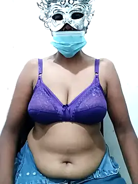 Snapshot of Amaaya_Baby chatting on January 3, 8:32 am Amaaya Baby online show from January 3, 8:32 am