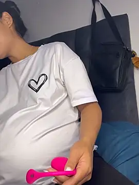  Luana online show from February 26, 1:04 am