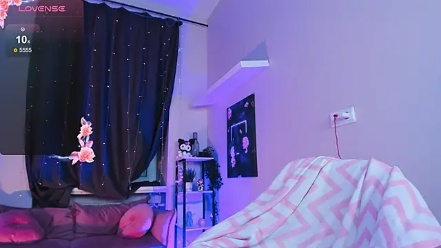 Snapshot of Bunny__of_love chatting on February 5, 7:53 pm Bunny of love online show from February 5, 7:53 pm