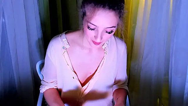 Lioneass online show from December 10, 8:49 pm