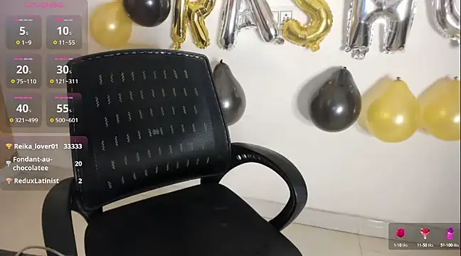 Snapshot of Reika_01 chatting on December 22, 6:06 am Reika 01 online show from December 22, 6:06 am