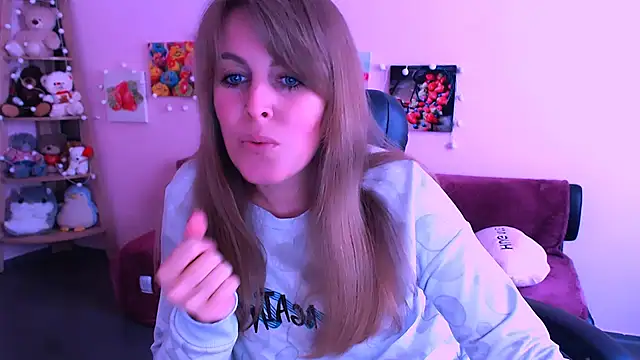 Hot Milady online show from April 16, 7:42 am