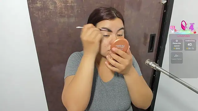 klhoe boobs online show from May 9, 3:34 am