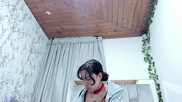 Snapshot of salome_Queenx chatting on January 17, 12:52 pm salome Queenx online show from January 17, 12:52 pm