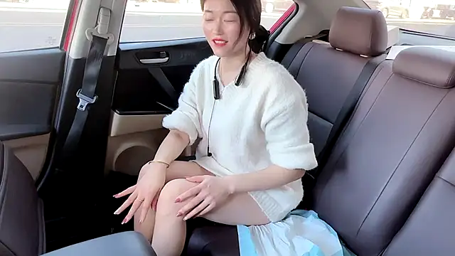 Snapshot of QianF-666 chatting on March 22, 12:17 am QianF-666 online show from March 22, 12:17 am