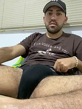 Snapshot of JuanZapata33 chatting on December 1, 11:14 pm JuanZapata33 online show from December 1, 11:14 pm