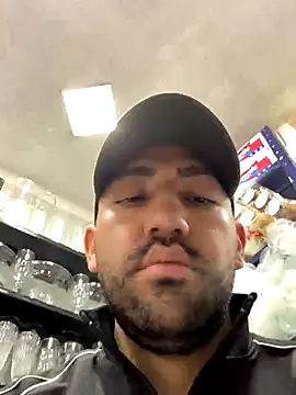 Snapshot of JuanZapata33 chatting on December 4, 5:55 pm JuanZapata33 online show from December 4, 5:55 pm