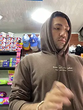 Snapshot of JuanZapata33 chatting on September 9, 3:55 pm JuanZapata33 online show from September 9, 3:55 pm