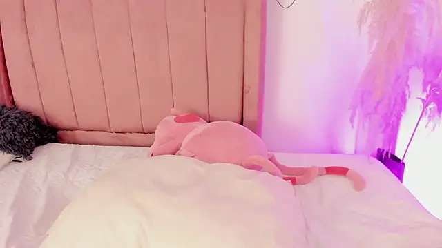 CamiloDoumit online show from September 19, 5:24 pm