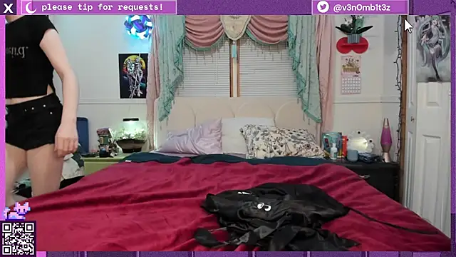 Snapshot of v3n0mb1t3z chatting on September 27, 2:27 am v3n0mb1t3z online show from September 27, 2:27 am