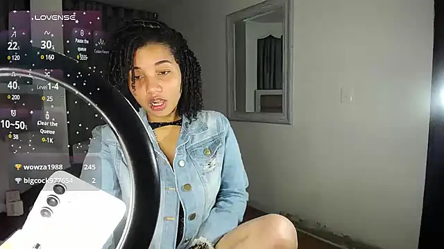 Snapshot of Mayaa_ross chatting on February 4, 6:46 am Mayaa ross online show from February 4, 6:46 am