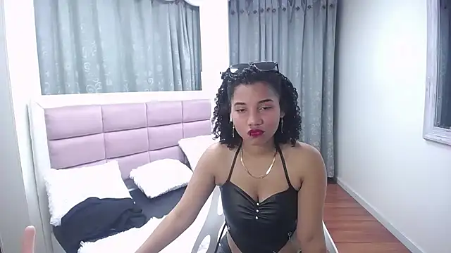 Snapshot of Mayaa_ross chatting on February 26, 5:42 am Mayaa ross online show from February 26, 5:42 am