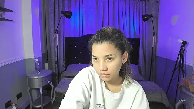 Snapshot of Mayaa_ross chatting on September 14, 2:22 am Mayaa ross online show from September 14, 2:22 am