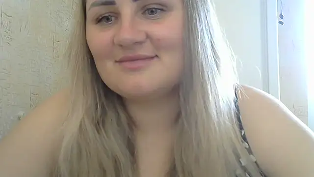 Snapshot of Honeydew-Waves chatting on July 1, 7:43 am Honeydew-Waves online show from July 1, 7:43 am