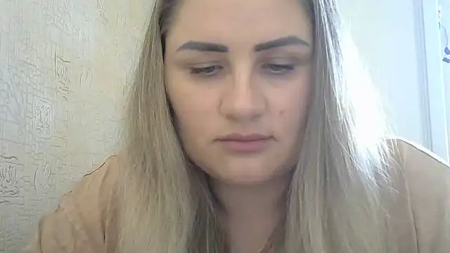 Snapshot of Honeydew-Waves chatting on July 15, 6:40 am Honeydew-Waves online show from July 15, 6:40 am