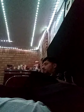 christphor online show from December 22, 9:33 am