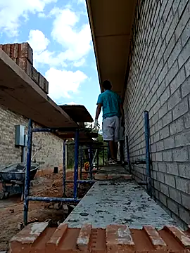 christphor online show from October 9, 7:56 pm